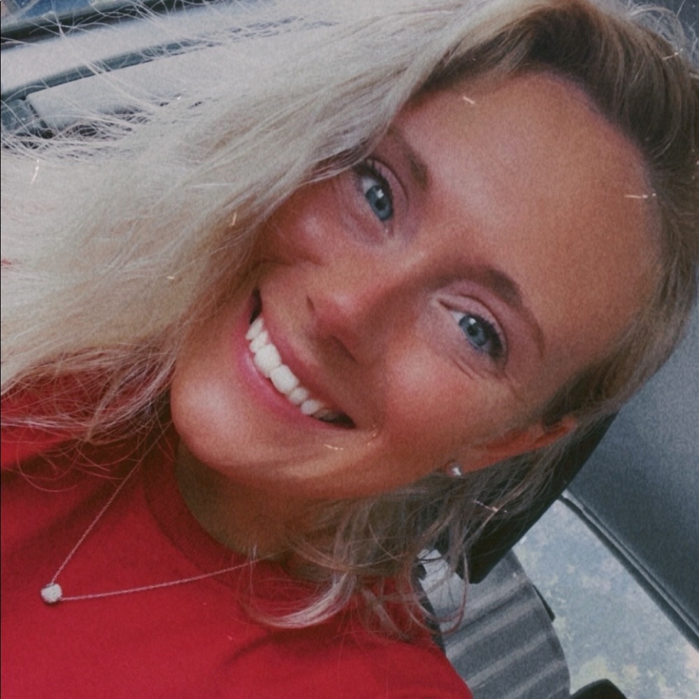 Meet your Posher, Sabrina